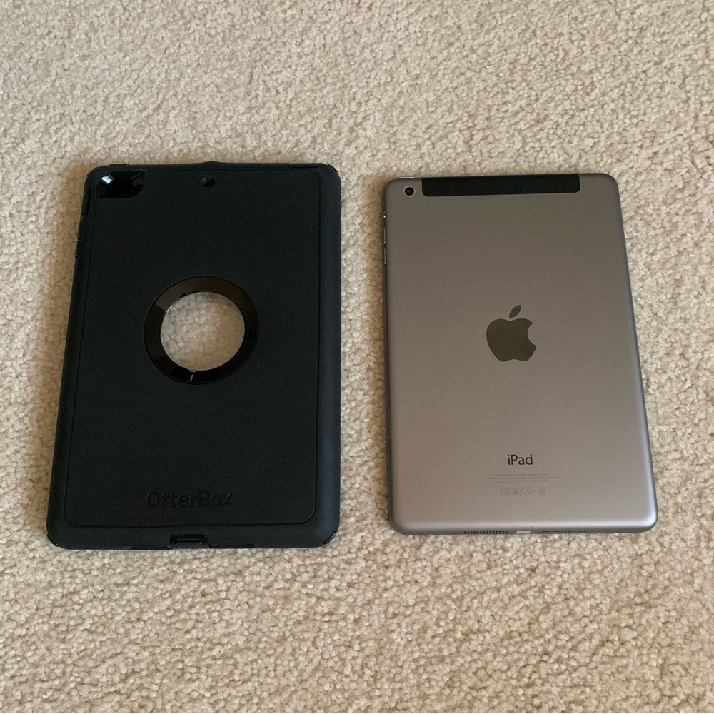 Apple iPad mini 1st Gen. 16GB, Wi-Fi + Black / w/ Otter box Case